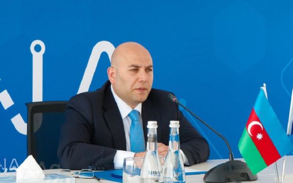 bna-nin-sedri-parkovsik-lerden-danisdi-onlarin-arxasinda-himayedari-var